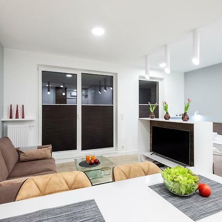 Apartament Luxury Miedzyborska 8B Varsavia Esterno foto
