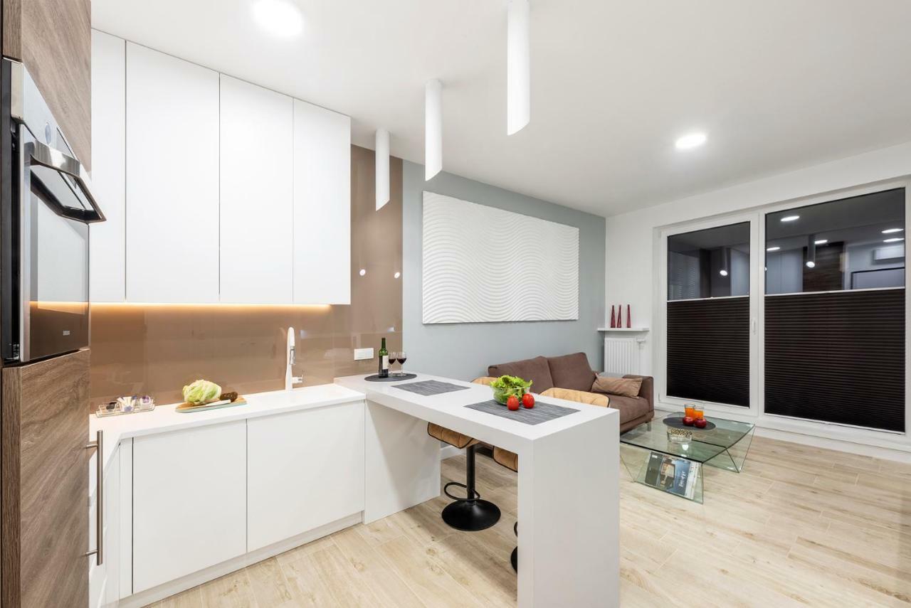 Apartament Luxury Miedzyborska 8B Varsavia Esterno foto