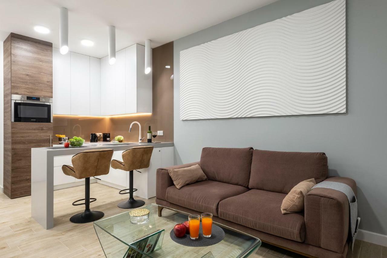 Apartament Luxury Miedzyborska 8B Varsavia Esterno foto